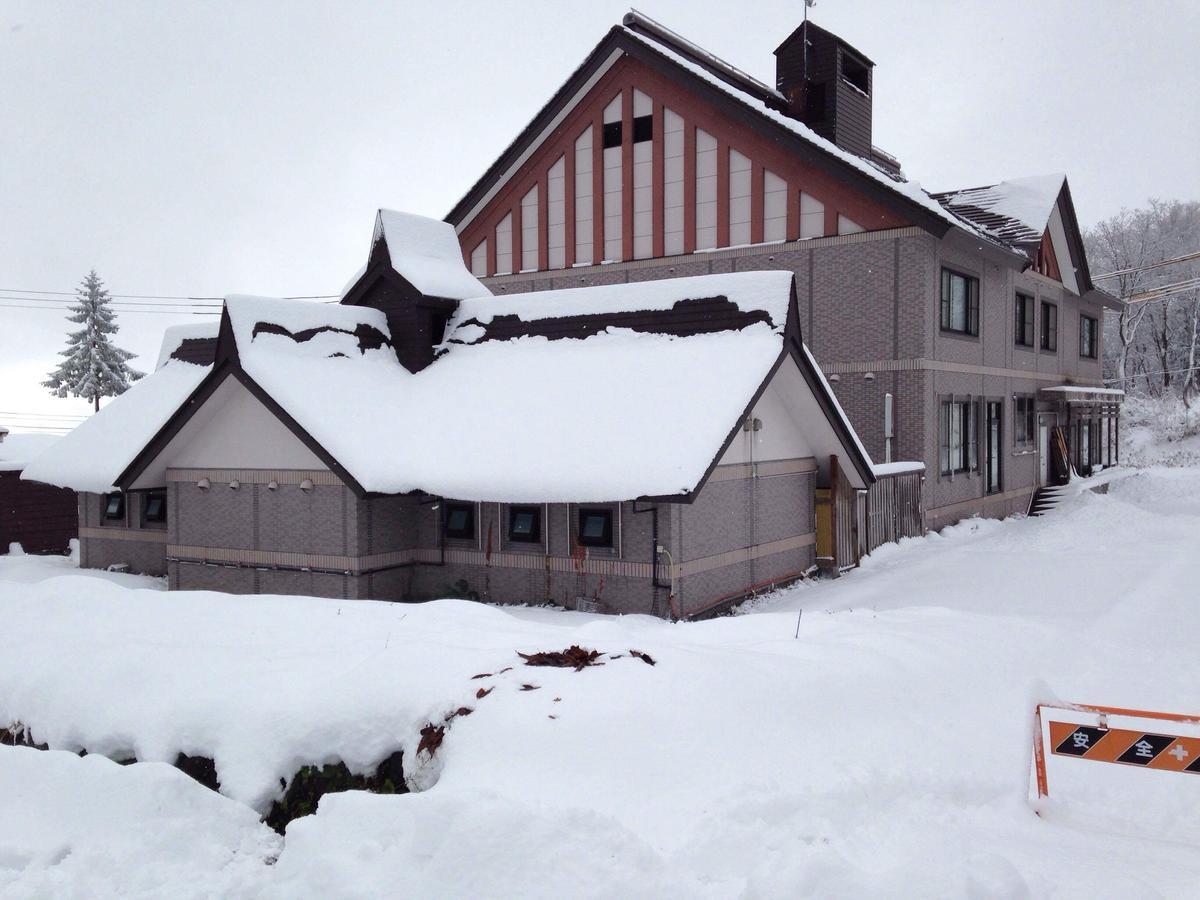 Refre Hotel Myoko Exterior photo