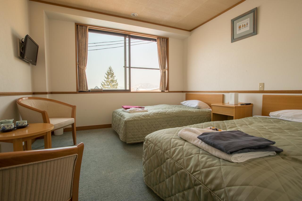 Refre Hotel Myoko Exterior photo